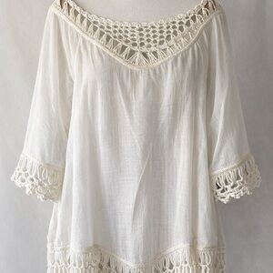 Peter Nygard Ivory Crochet Accent Top